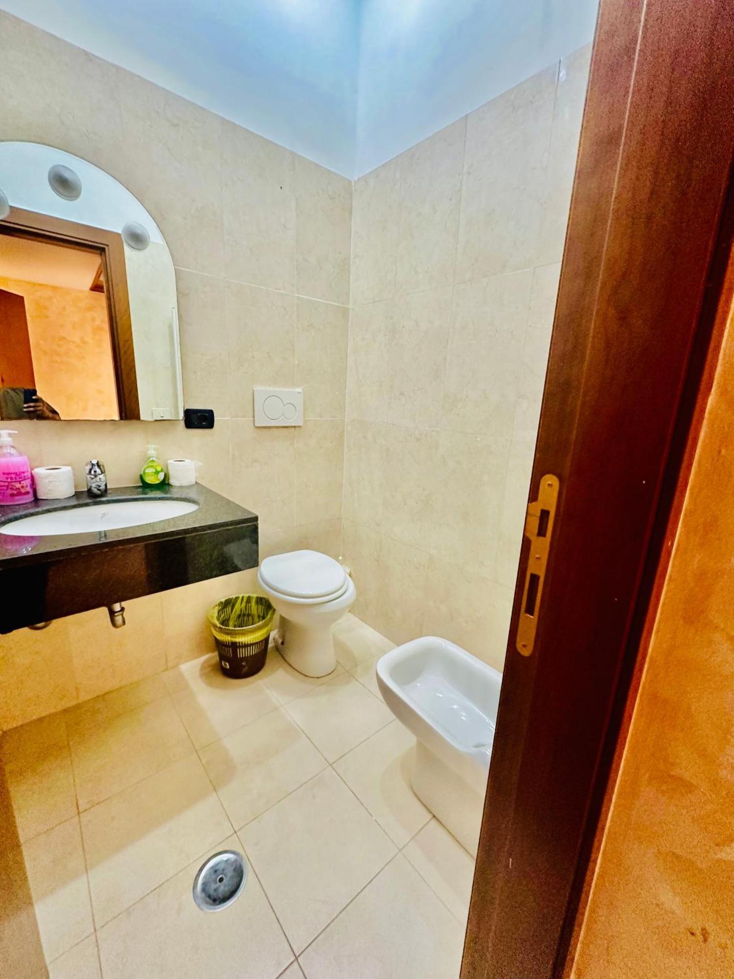 Termini Sunlight House Hotel Rome Buitenkant foto